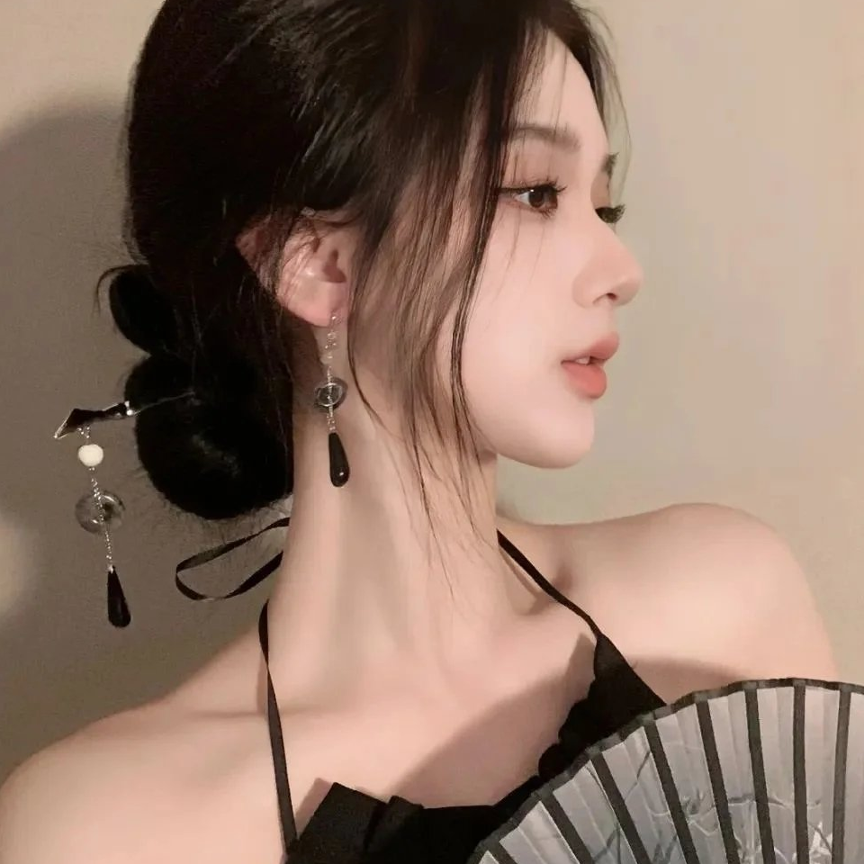 不讲理🍎妖精不熬夜海报