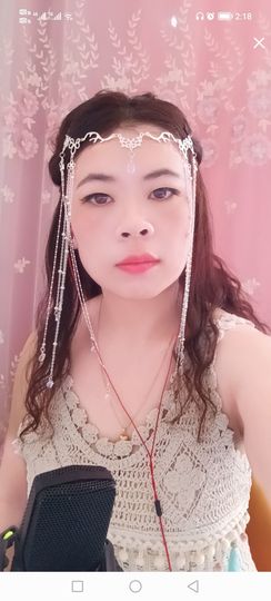 安然晚八点主播照片