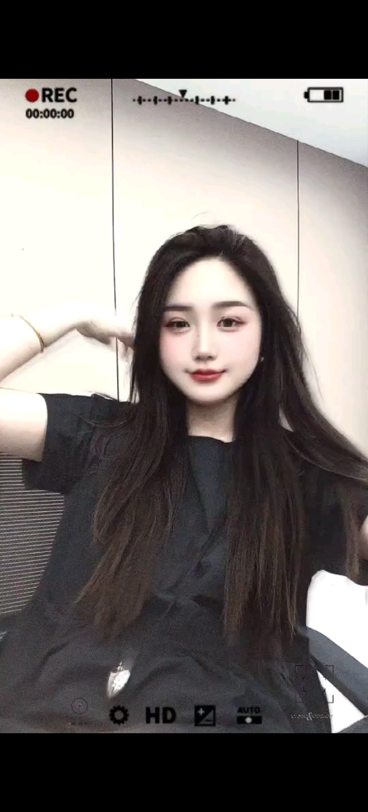 “做自己吧！总会有人