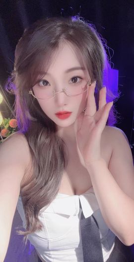 馨儿👄𓂀八方来财主播照片