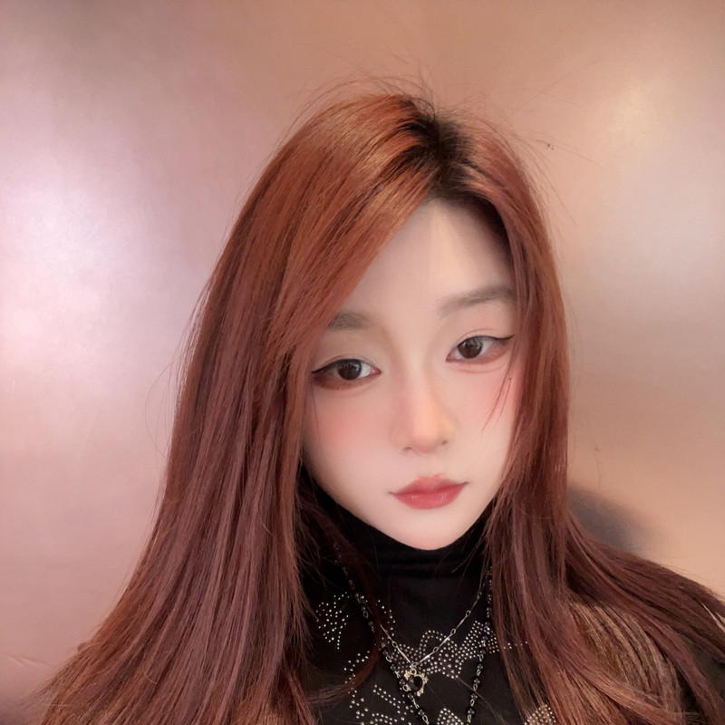新人亚米的主播海报