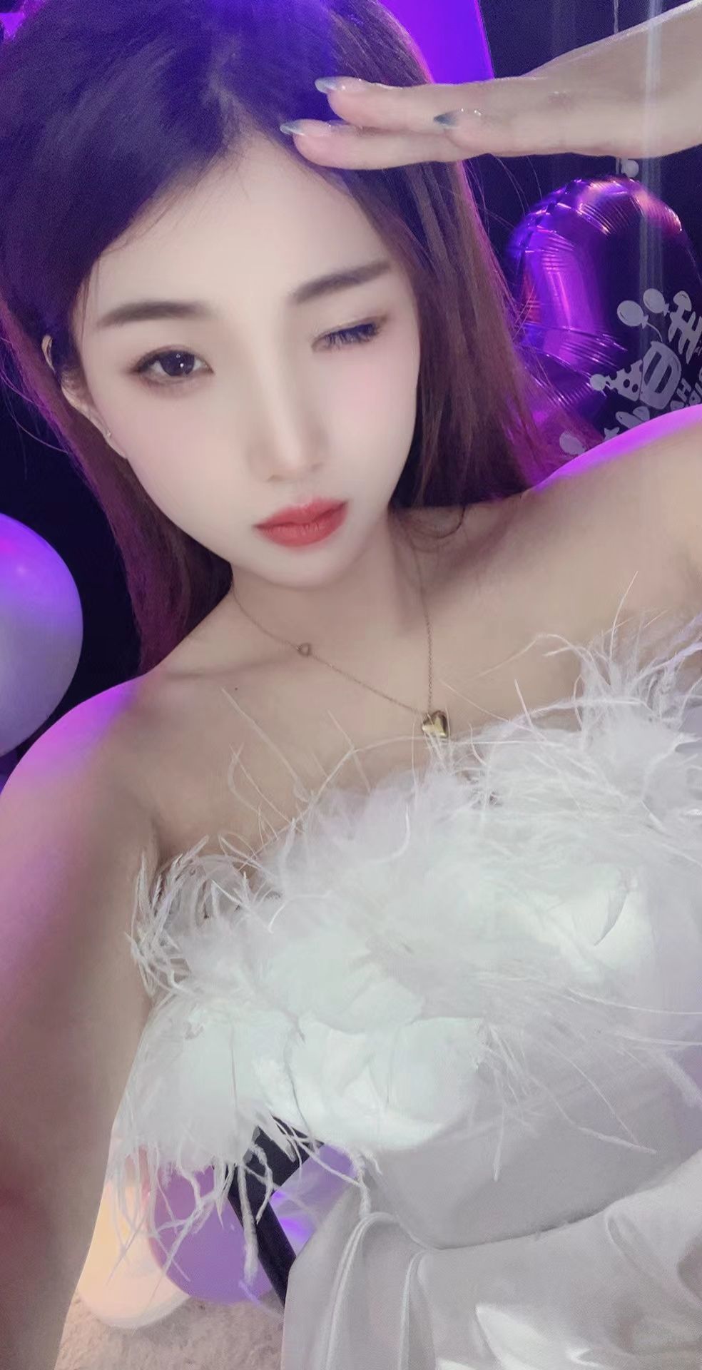 馨儿👄七月好运主播图片
