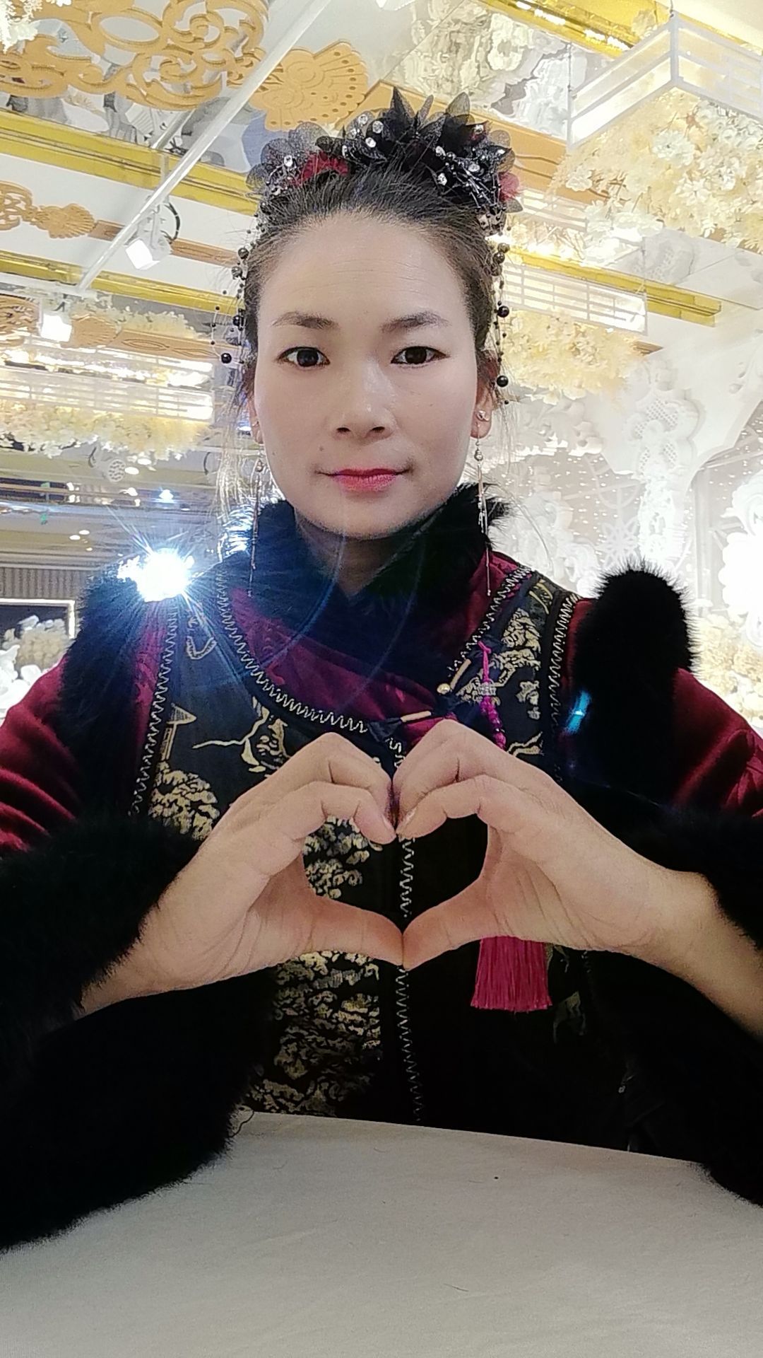 小凤凰八妹的图片