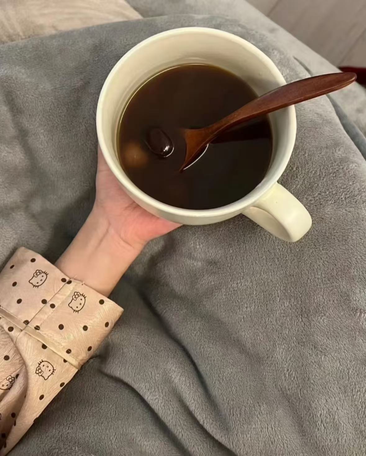 抱抱馨💌痛经休一天的图片