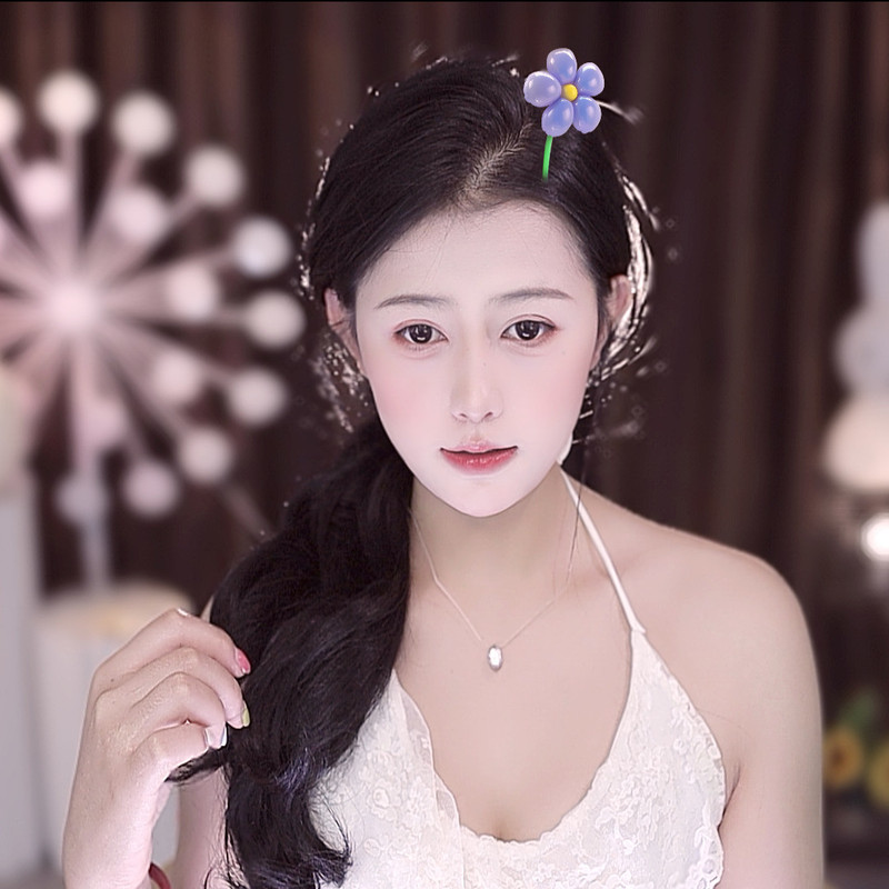 迅猛龙特蕾莎的直播间
