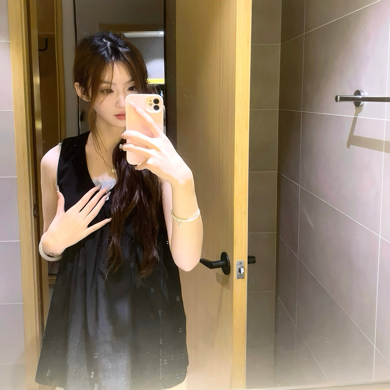 宝贝贝～的主播海报