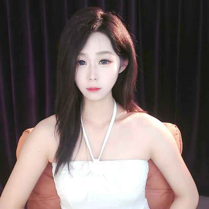 新人十一..的主播海报