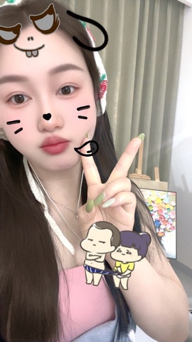 温婉不饿主播照片