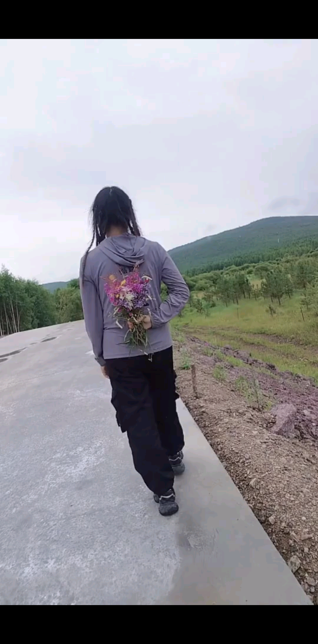 下着雨的天气，拍出来