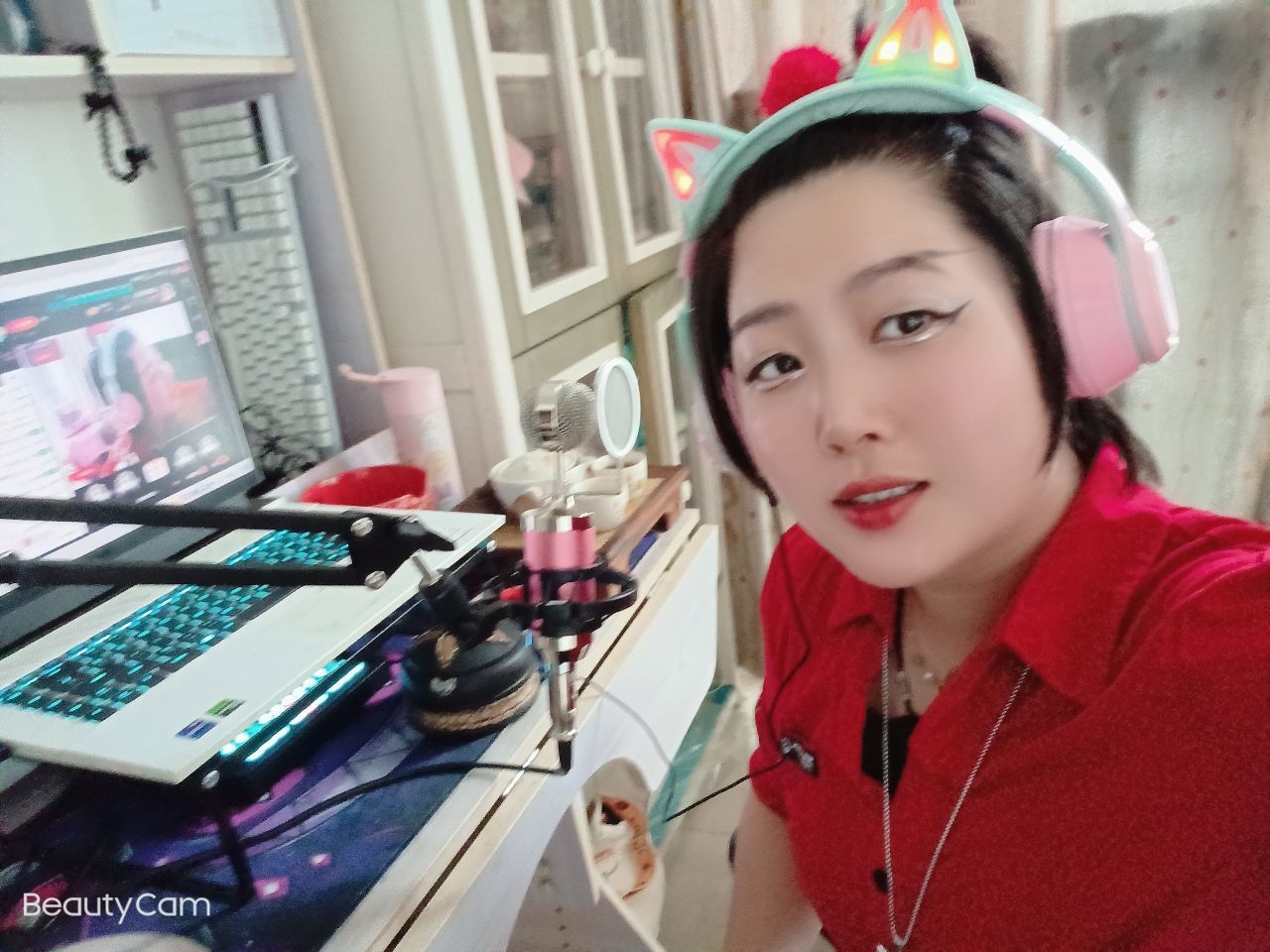 甜甜私房猫_主播图片