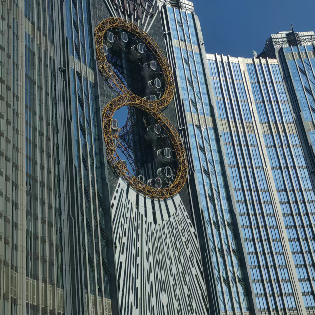 小白周日在线海报