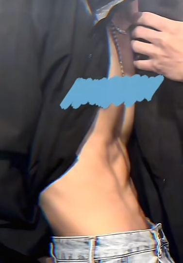 .一米八男大*海报