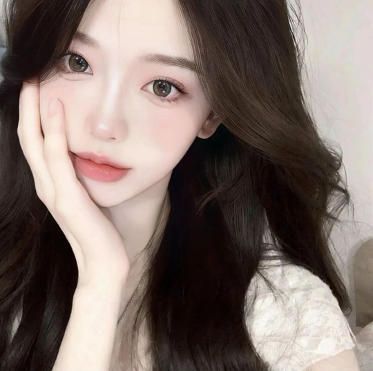 欣心🦄cl海报