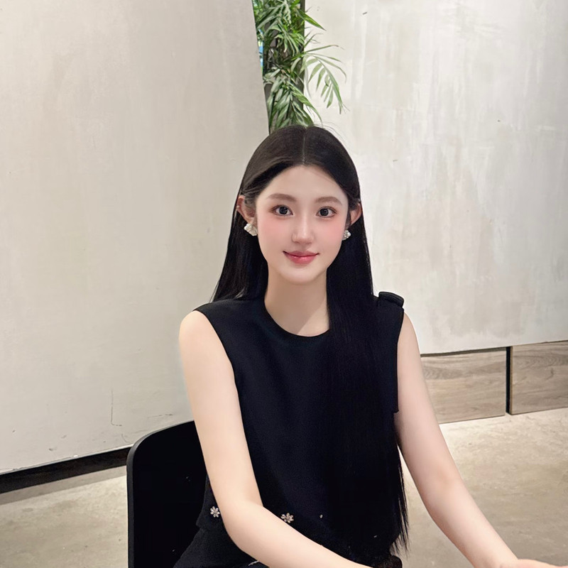 小舒同学。视频同城交友