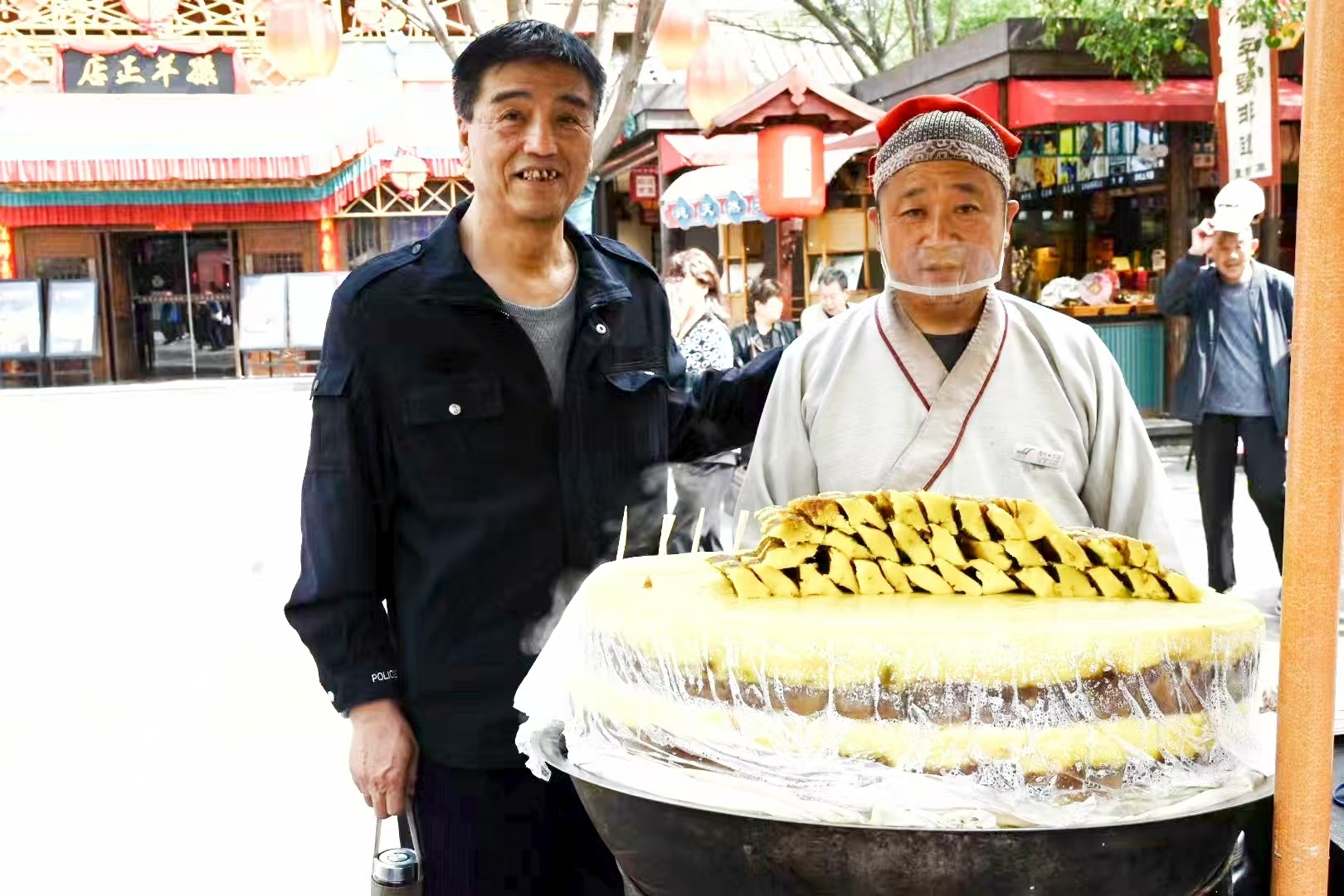 蓝天軍鹰的图片
