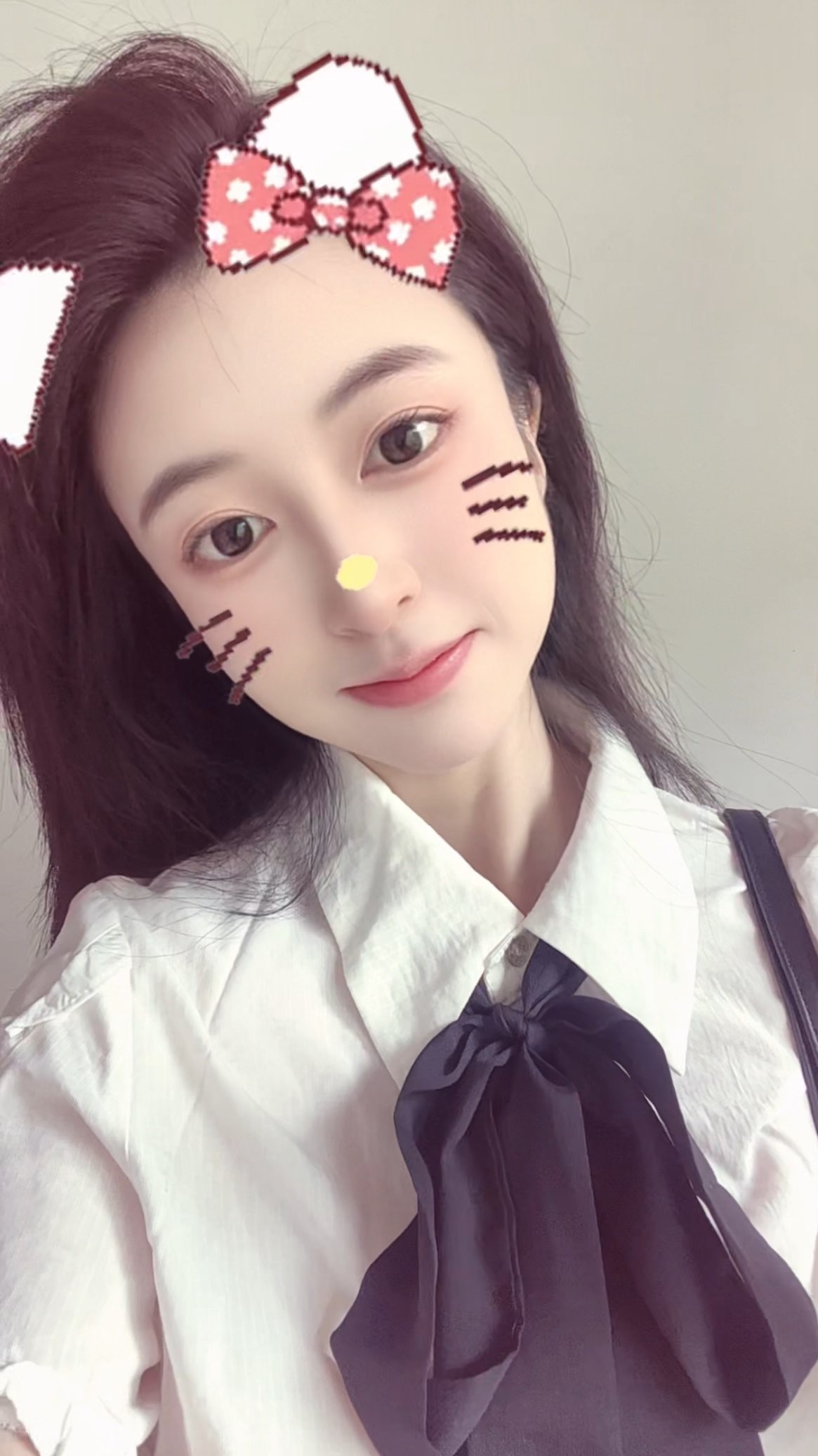 小妮的小熊主播图片