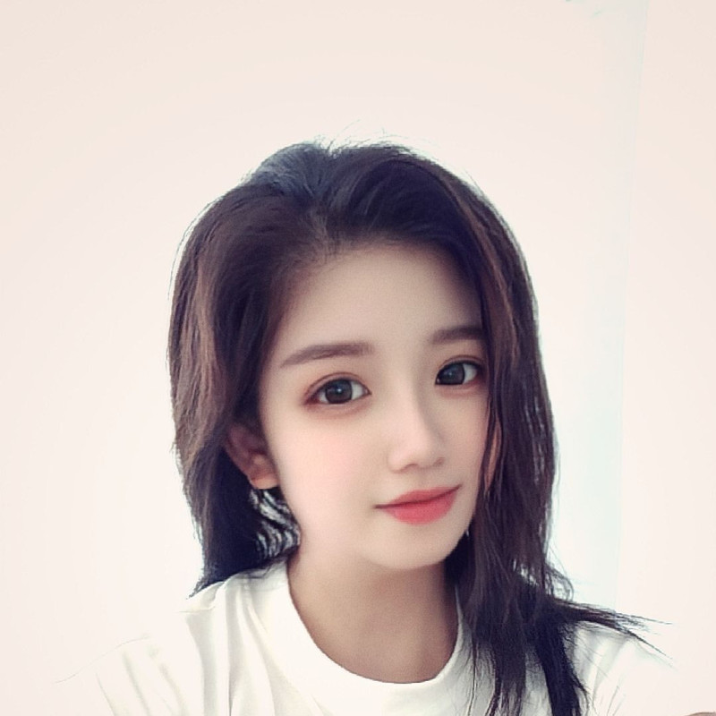 小妮子很笨的主播海报