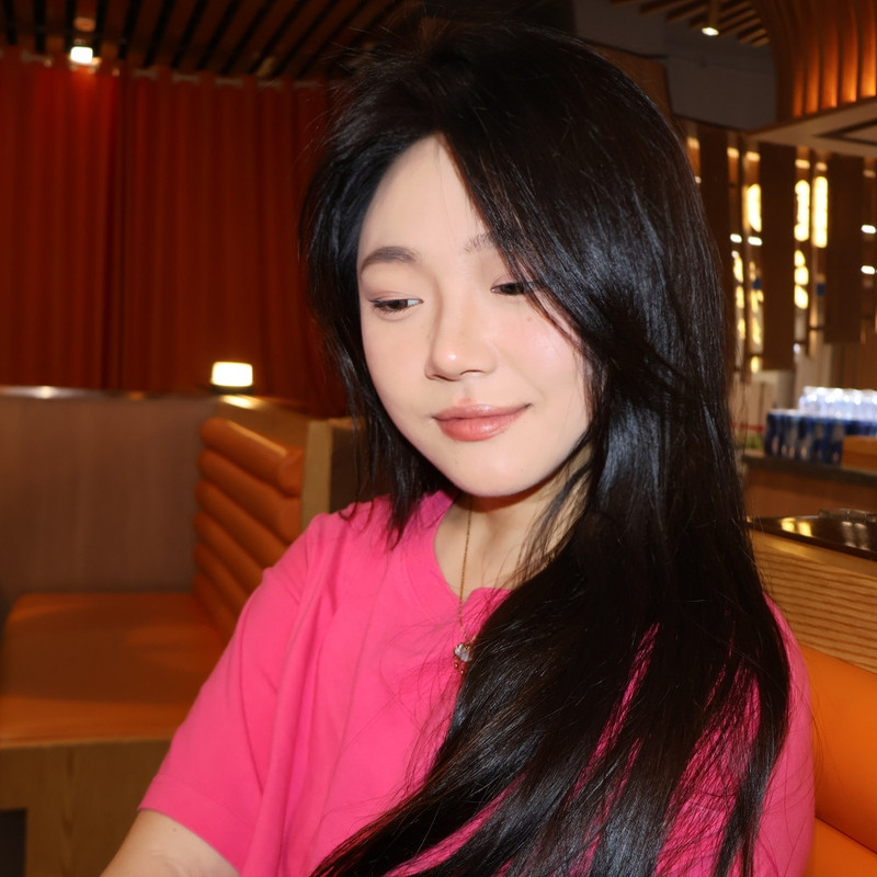 新人小凤子
