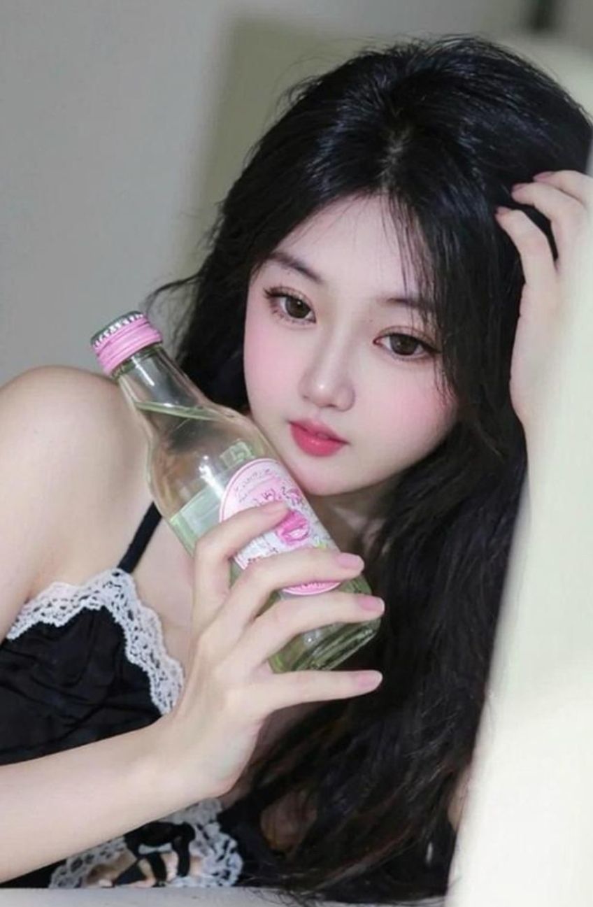 疯小鸭🍑愿有一束光主播图片