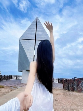 梦梦在唱歌求百元榜的图片