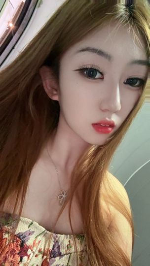 新人其儿海报