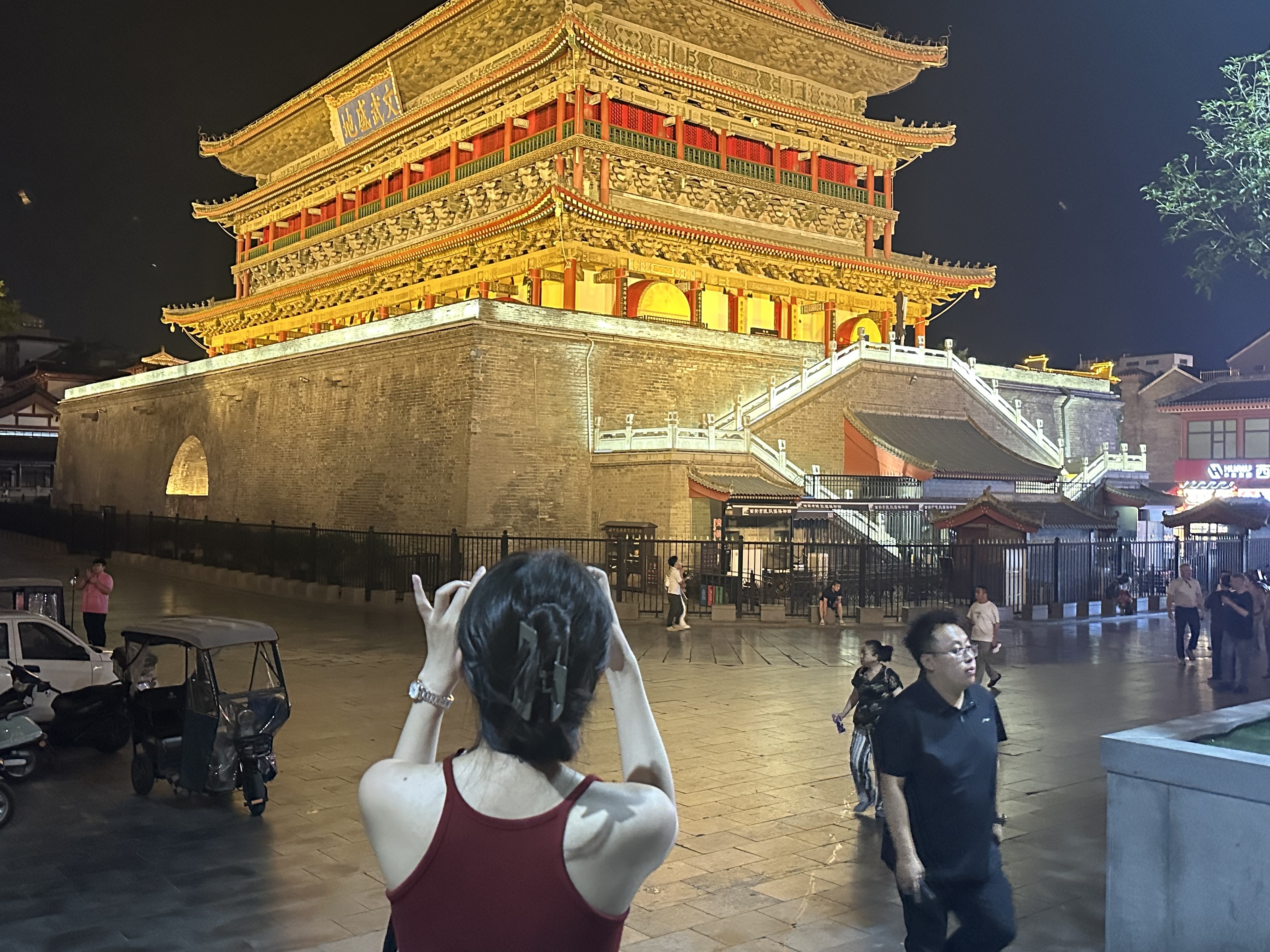 ღ瑋玮主播图片