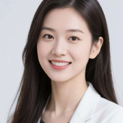 高山上的小女孩