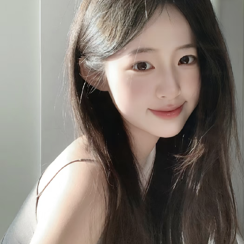 钮钴璐海报