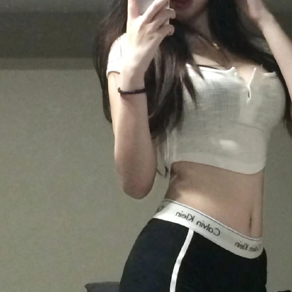 YOYO🦄小💰迷海报