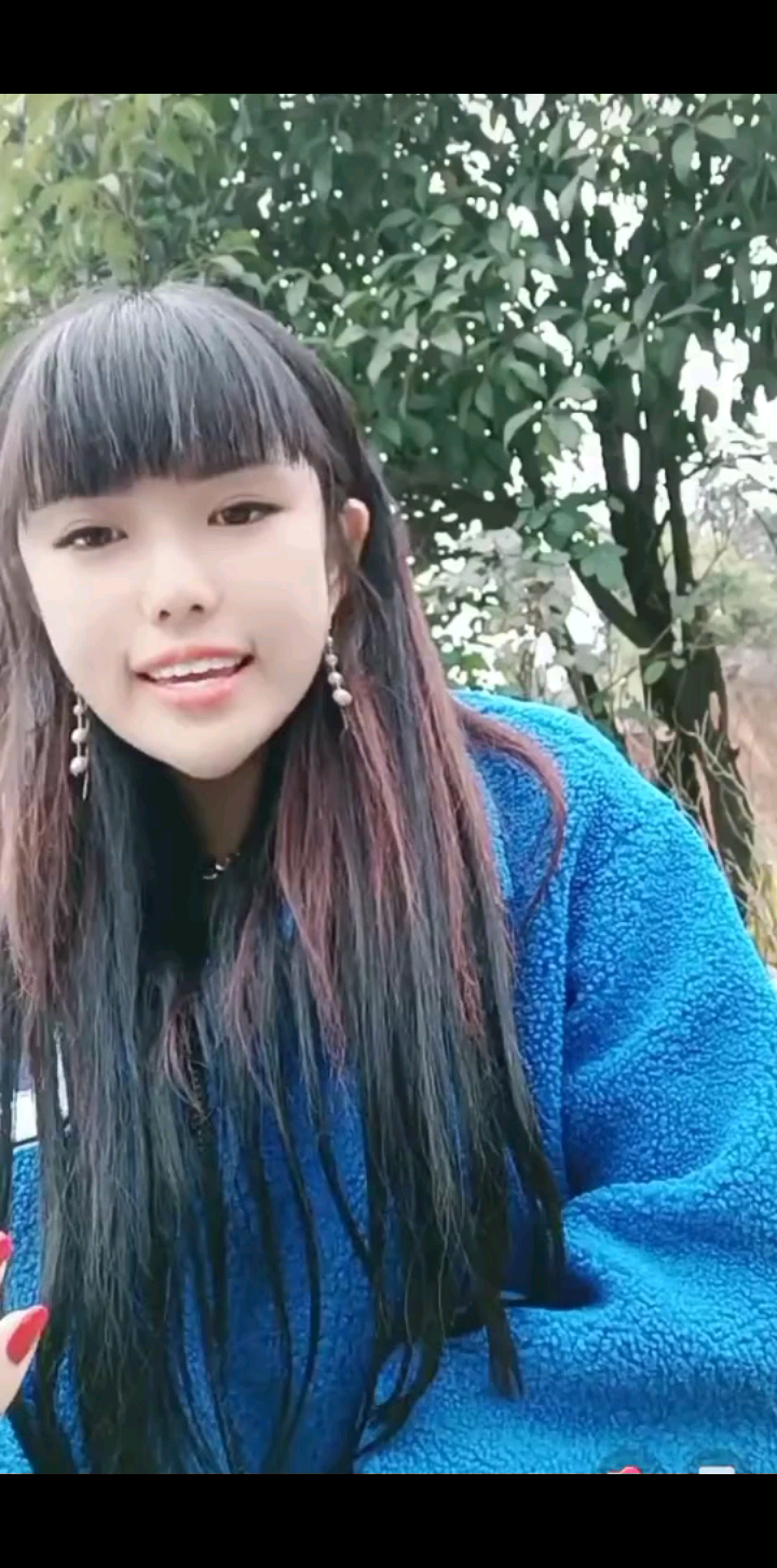来自妞妞自己编的歌曲