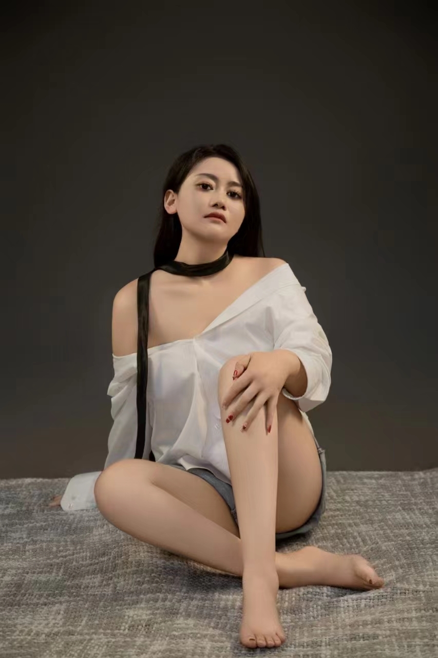 焦丽丽研究生呦主播图片