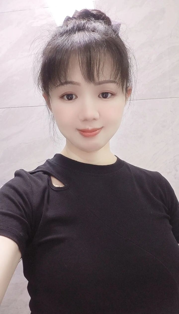 爱笑🌺幸福甜蜜蜜的主播照片