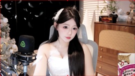 小猫梨梨的图片
