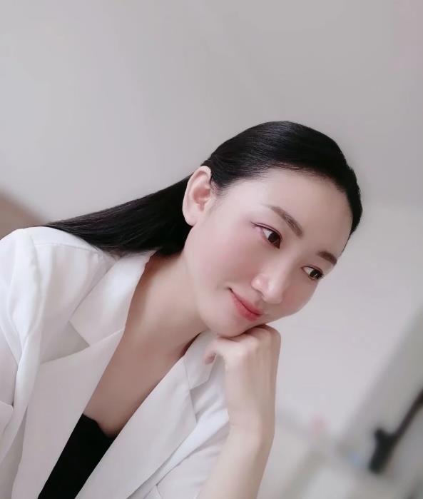 AI.兰舟的主播照片