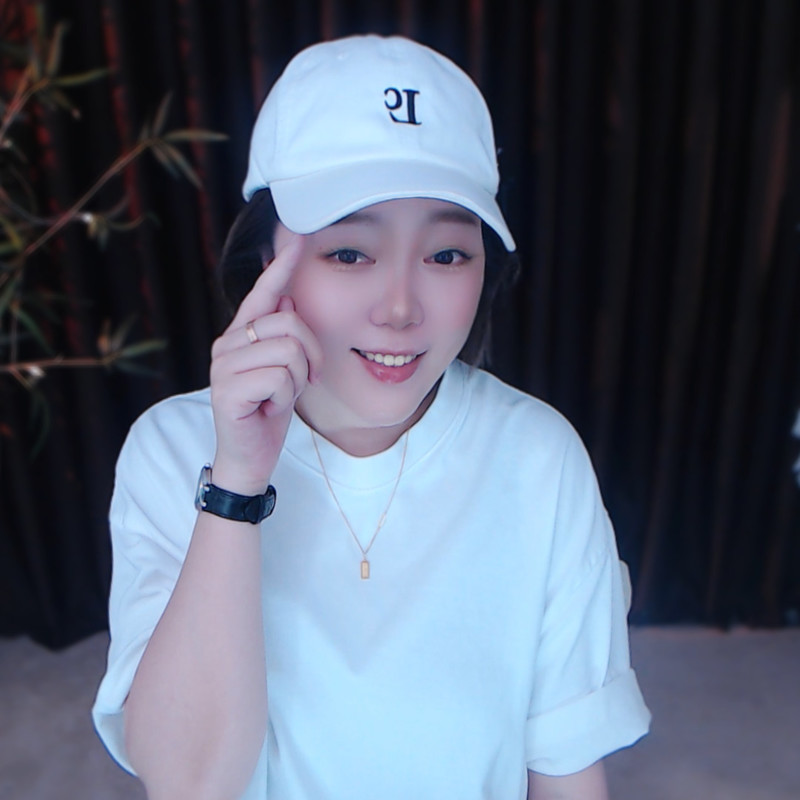 新人小洁海报
