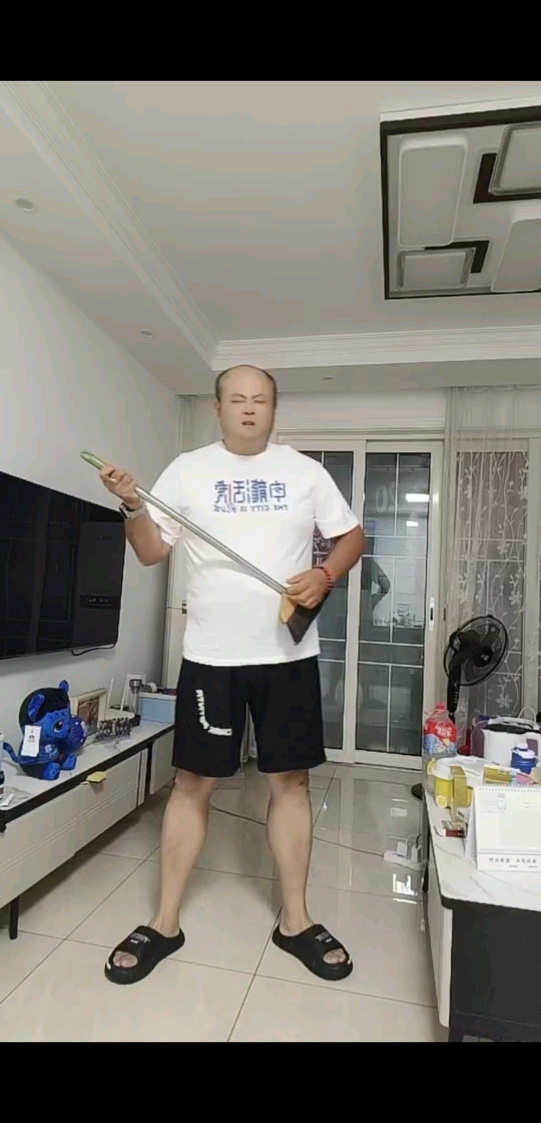 就像白鹅不会爱乌鸦