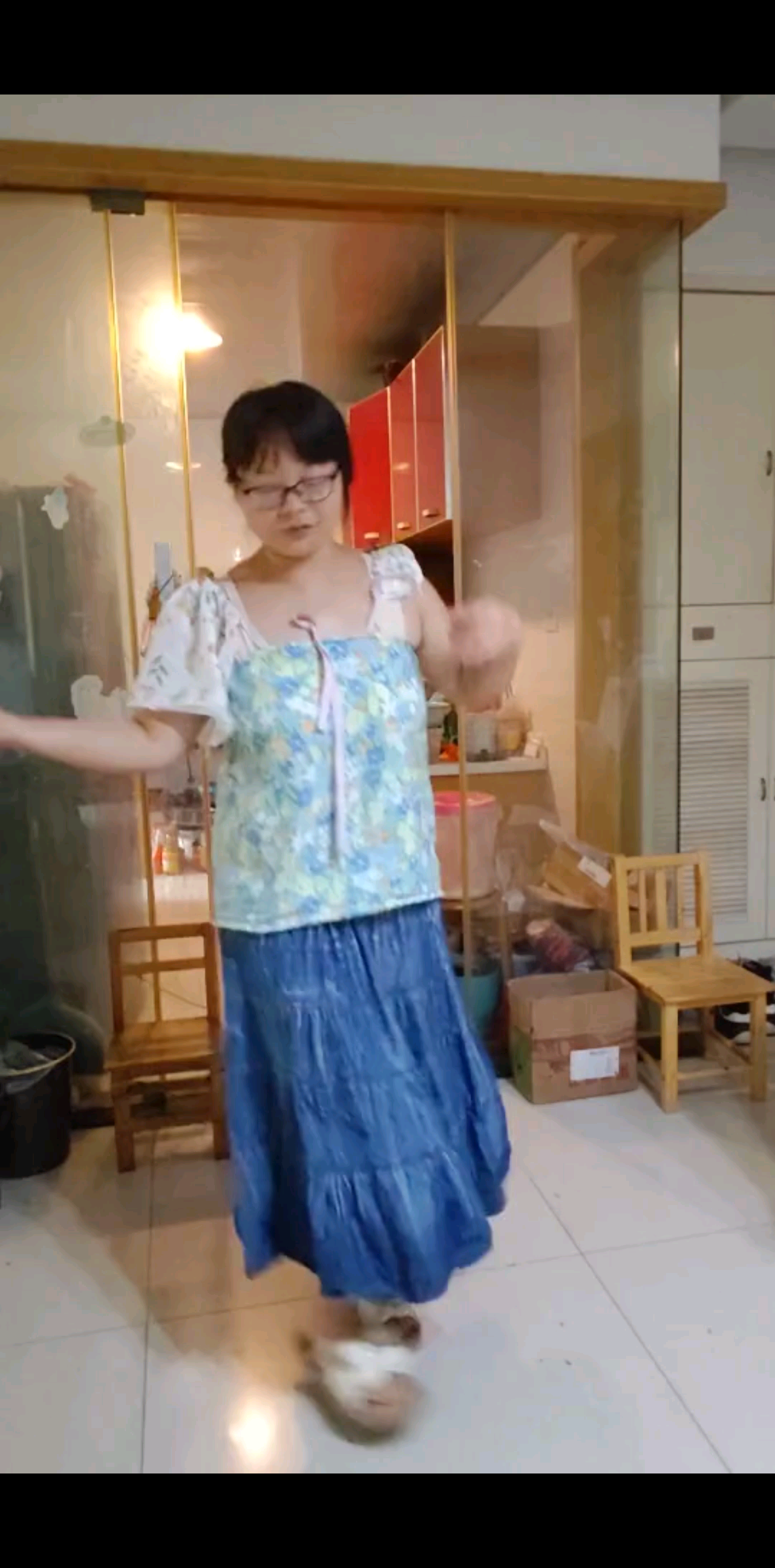 舞蹈小段子，喜欢请开