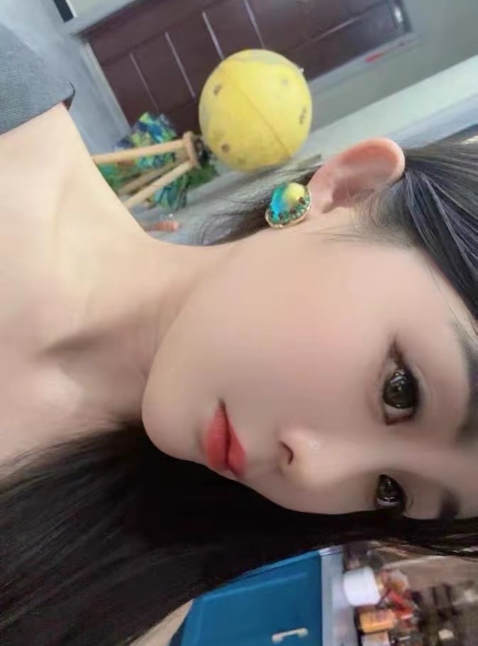 不冷小妖精的主播照片