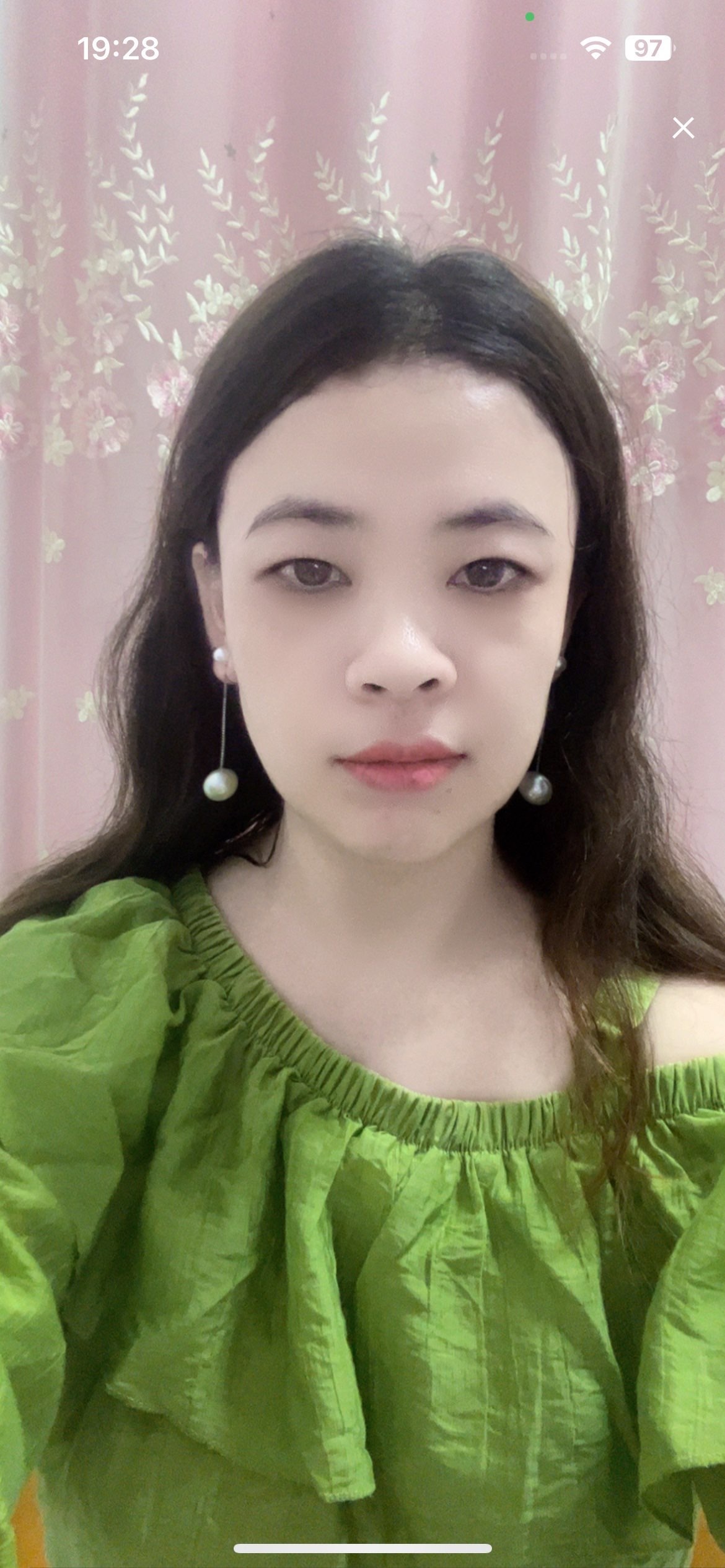 安然晚八点半的主播照片