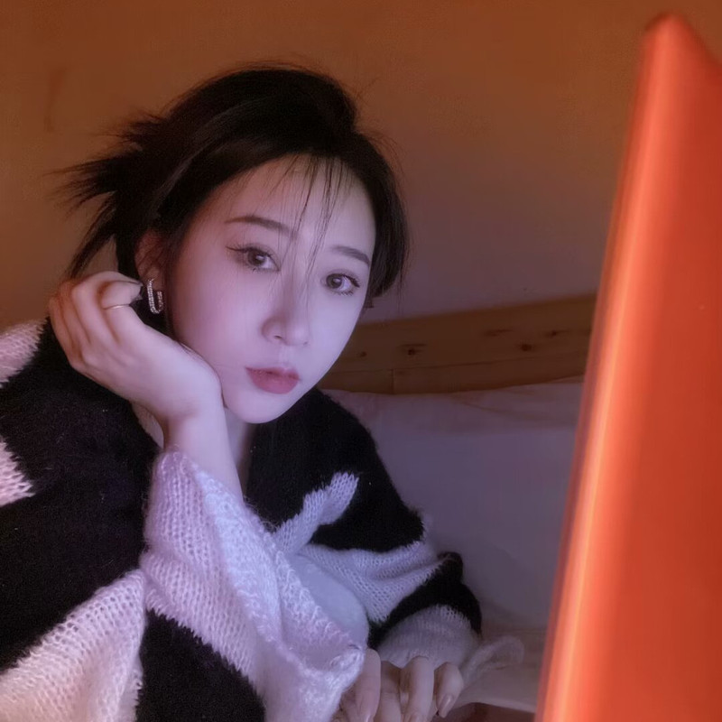 新人黛西的直播间