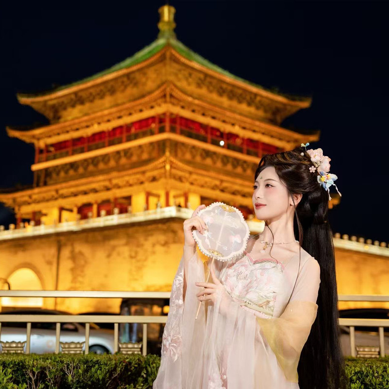 鑫儿～的主播海报