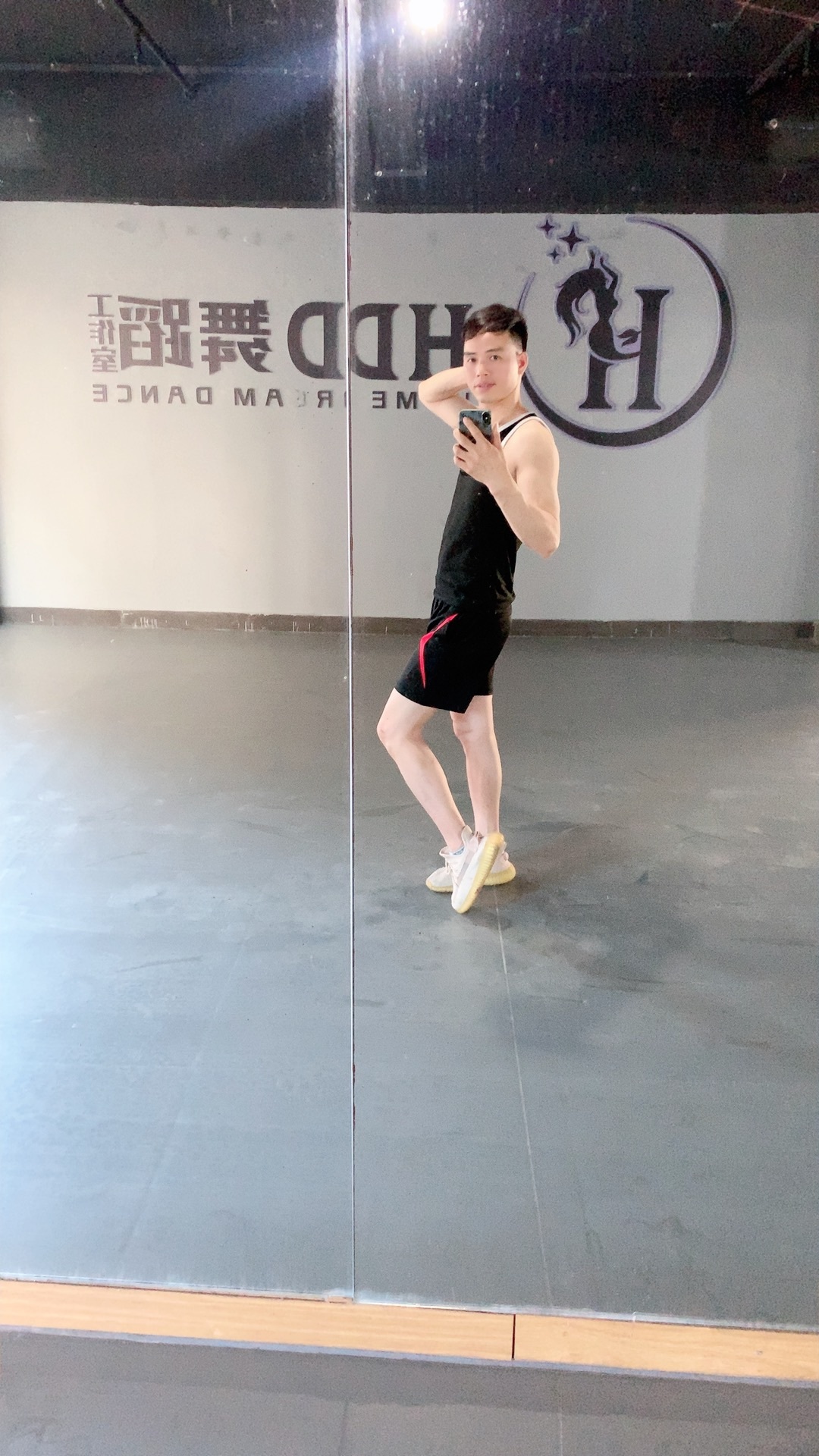 陈宜落院的主播照片