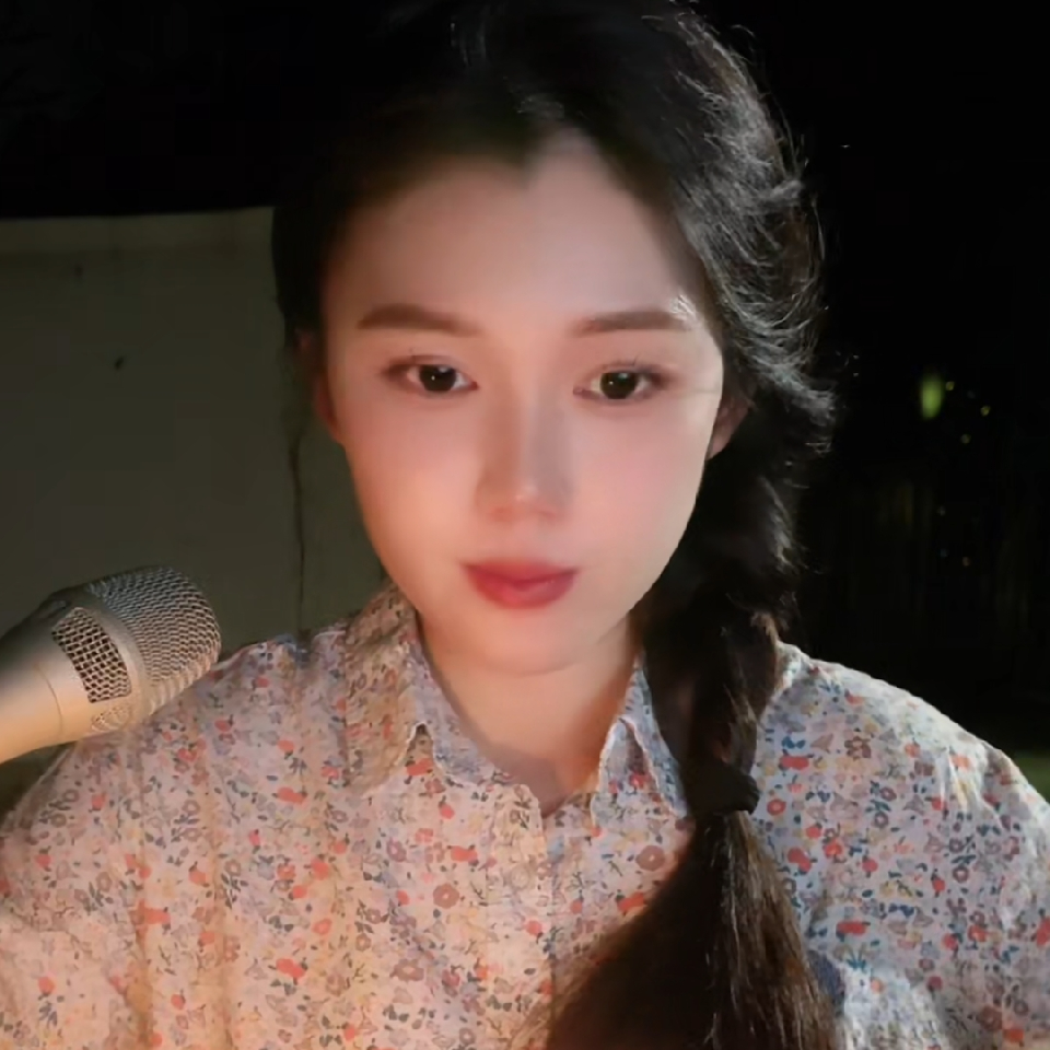 .🦅海报