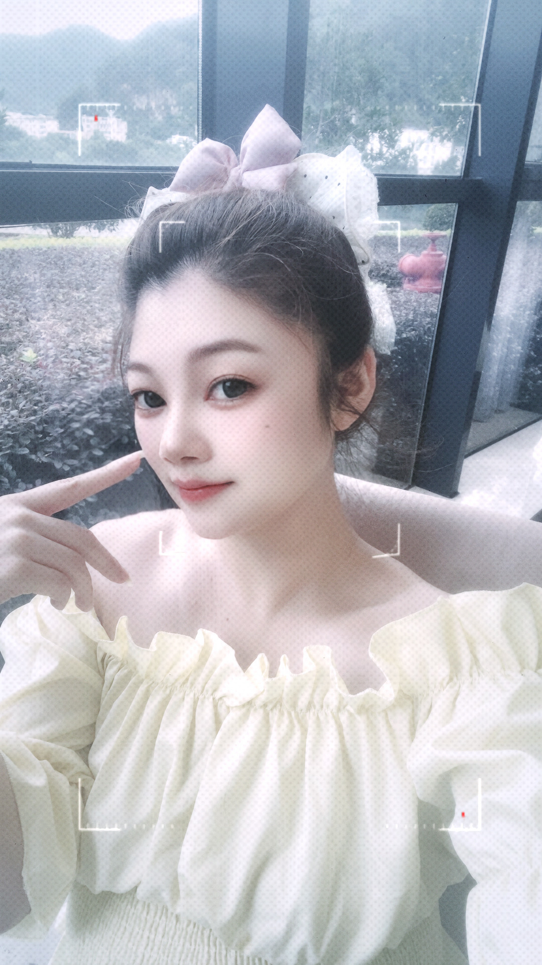 方仪💌十全十美主播图片