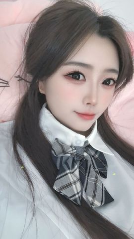 如初₂₃₃的图片