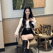 -冷威*