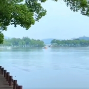 時光不语，静待花开