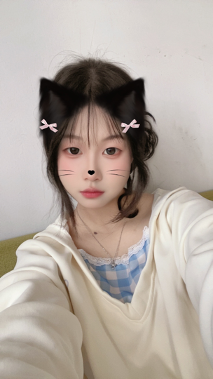 新人梦瑶！海报