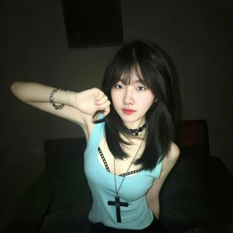 新人-童童的主播海报