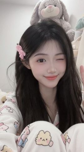 卡卡缺人疼💕的图片